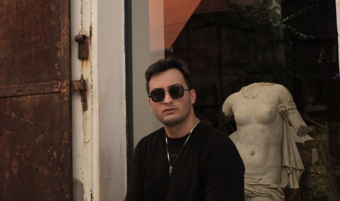  Genç...