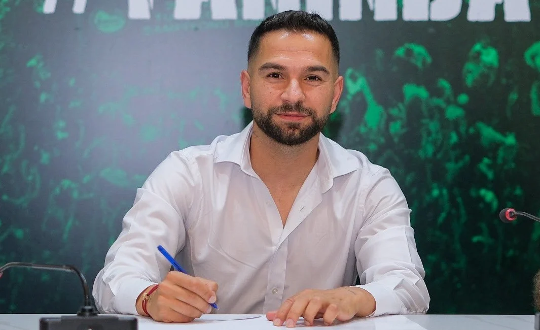  Bursaspor,...