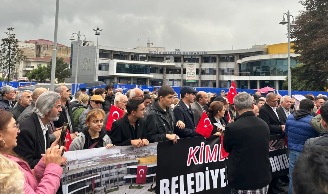 Düzce’de belediye binasının yıkımına tepki!  Düzce’de...